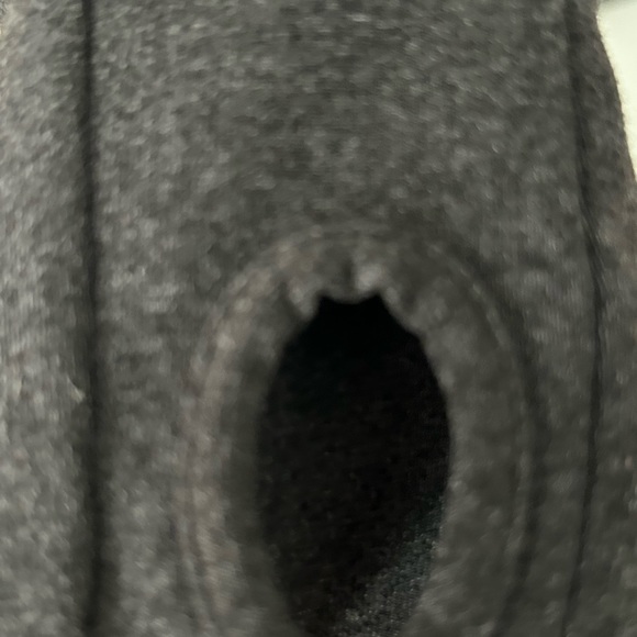 Lululemon zip up hoodie/jacket. Size 6. - Picture 6 of 6